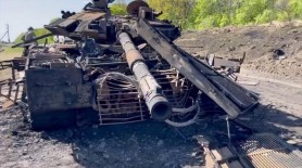 Pierderi uriașe pentru Putin. Încă un tanc rusesc de 5 milioane de dolari a fost distrus de ucraineni cu o grenadă de mână